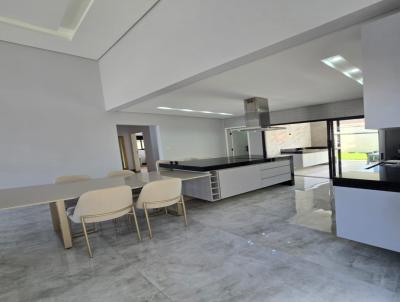 Casa em Condom�nio para Loca��o, em Ca�apava, bairro Condom�nio Terras do Vale, 3 dormit�rios, 4 banheiros, 3 su�tes, 4 vagas