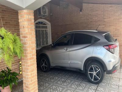 Casa para Venda, em Ca�apava, bairro Vila Menino Jesus, 3 dormit�rios, 3 banheiros, 1 su�te, 2 vagas